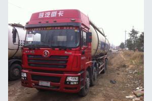 山東濟(jì)寧梁山縣二手前四后八散裝水泥罐車選購指南 歐曼、德龍、豪沃車型分析